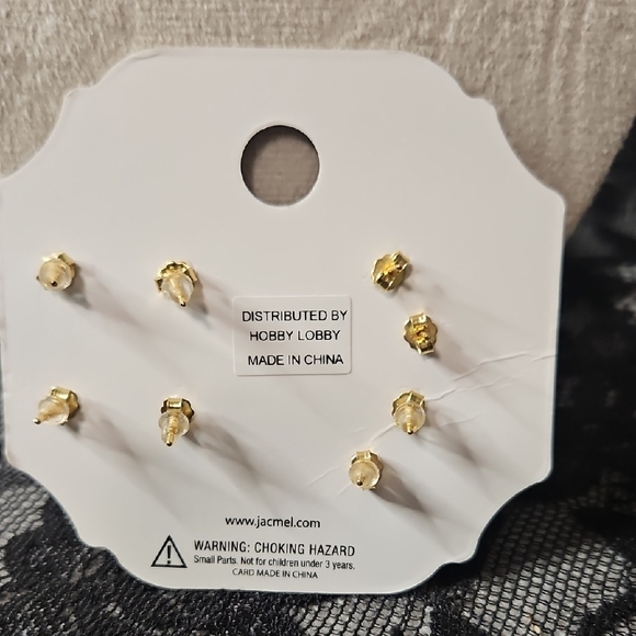 Gold Cubic Zirconia Leaf & Teardrop Stud Earring Set - Sterling Silver - Picture 2 of 2